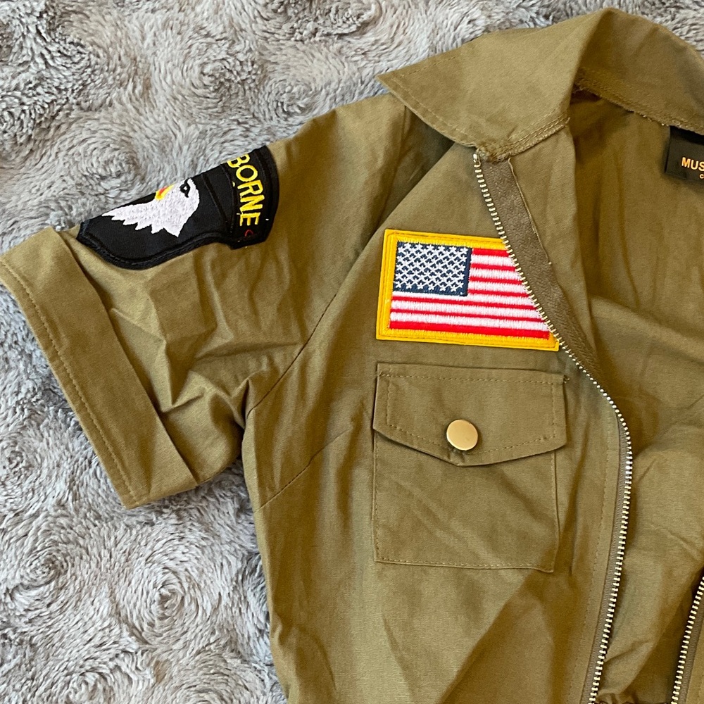 Olive Green Military-Inspired Women's Crop Jacket & Shorts & long socks Set - Picture 6 of 9